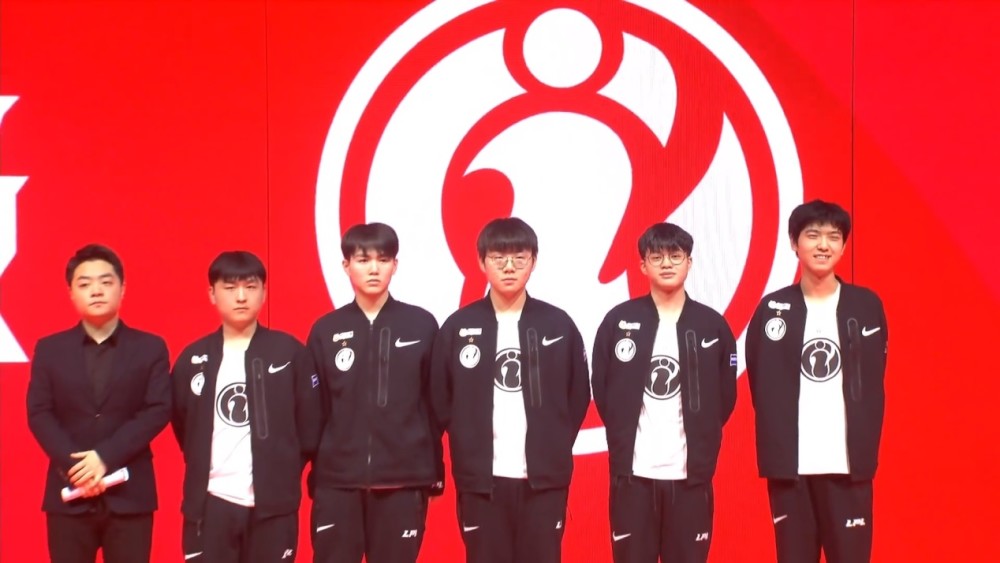 他以四次精 他以四次精