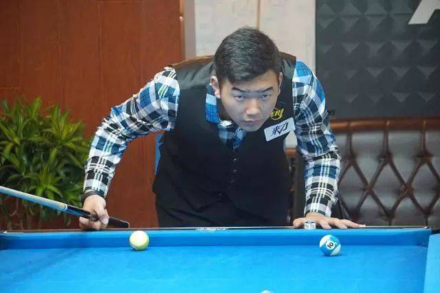 在阵容不整 在阵容不整